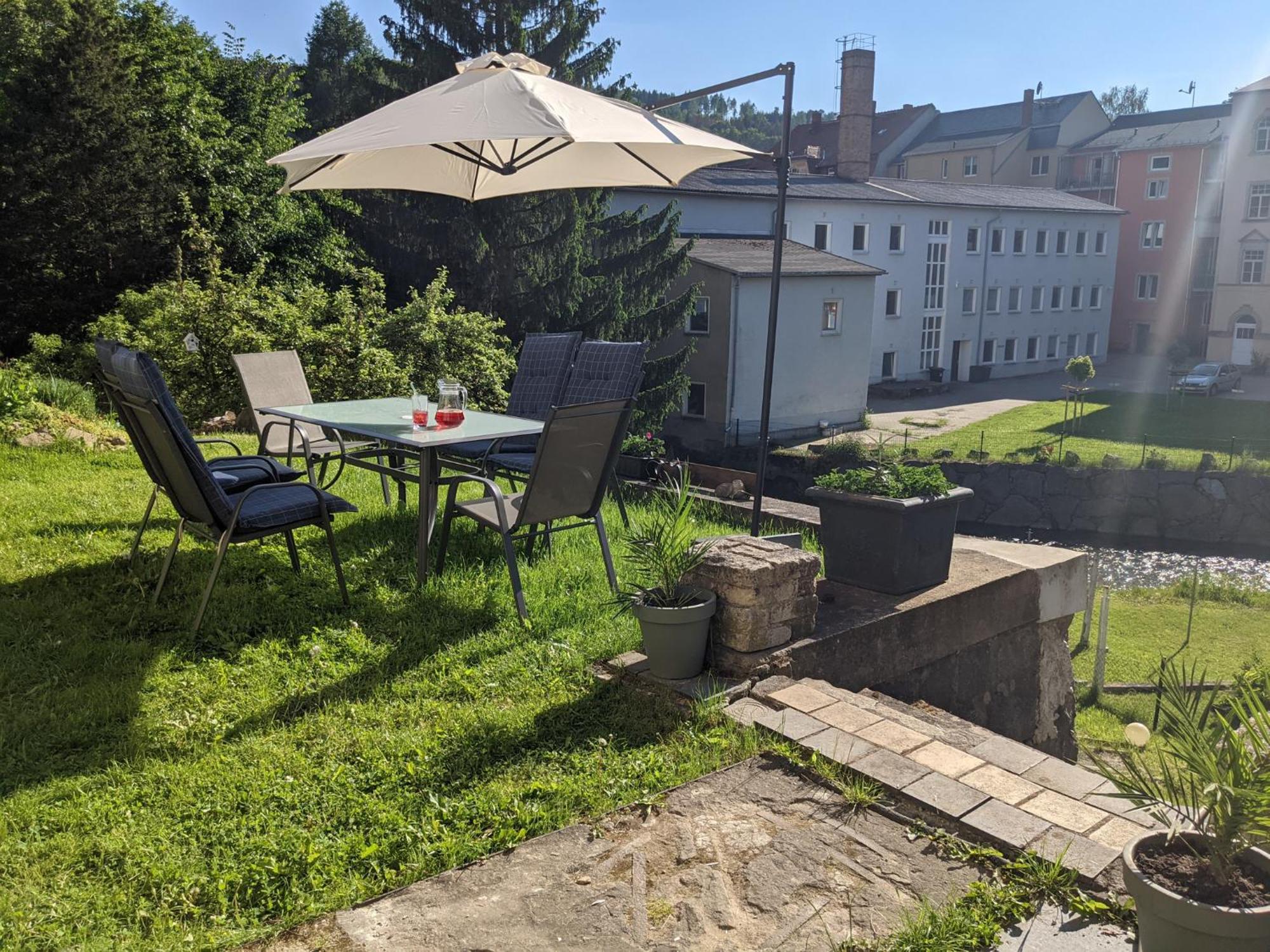 Idyllische Erholung - Sauna, Garten, Pool&Fluss - Zi1 Sebnitz Exterior foto